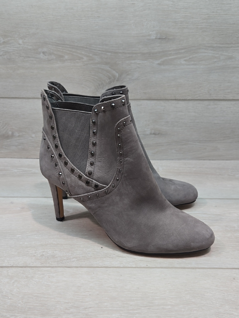 NEWcVince Camuto Women Consheta Suede Studded Ankle Heels Booties Shoes Sz 8.5M